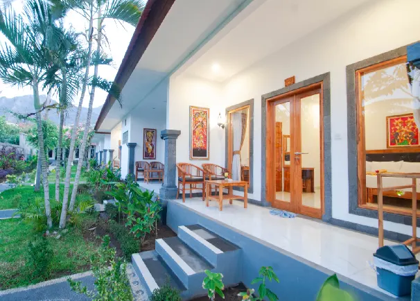 hotel di pemuteran deluxe garden terrace teras1